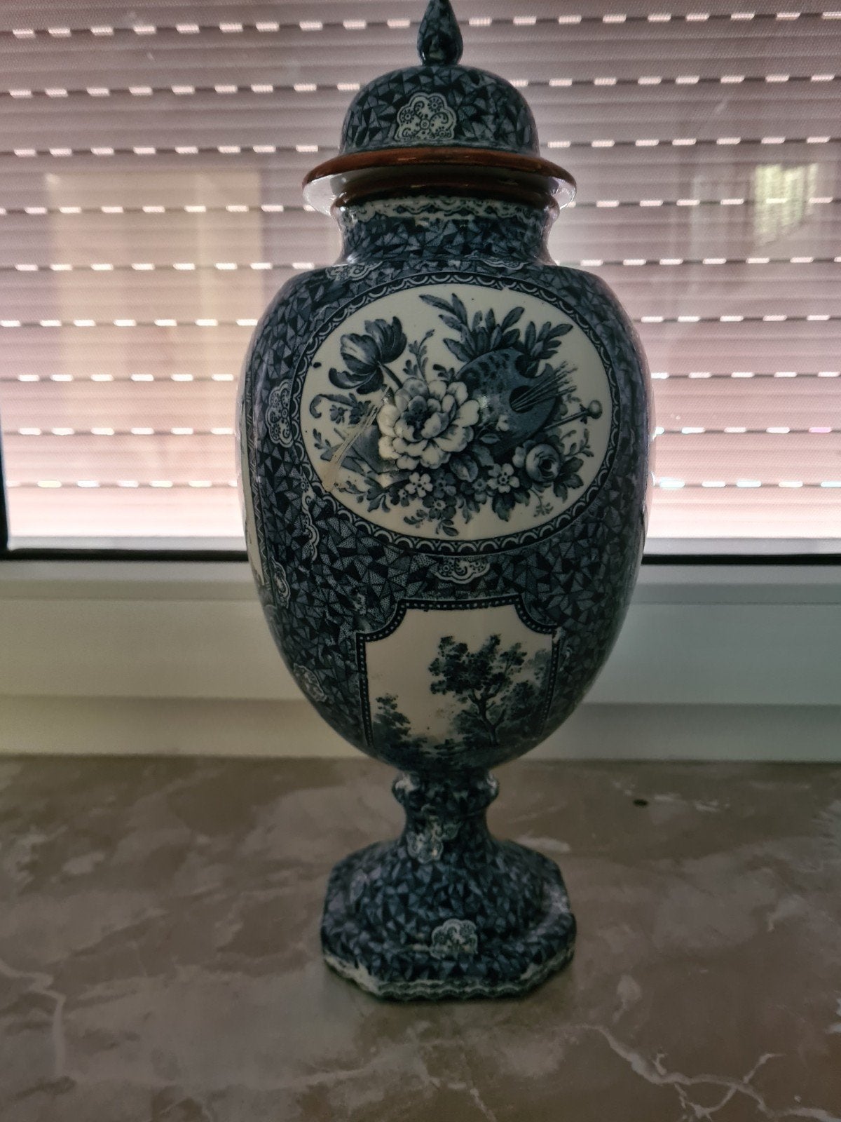 Villeroy & Boch Flamand Set: Vaas en 3 Borden, Antiek en Kunst, Ophalen