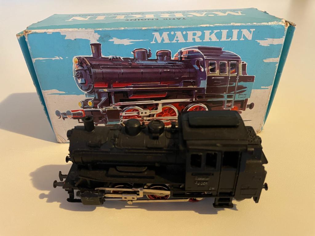 Märklin 3000 tender locomotief origineel in doos, Locomotief, Gelijkstroom of Wisselstroom, Ophalen of Verzenden, Zo goed als nieuw