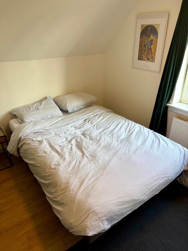 Boxspring 140 cm x 200 cm inclusief matras en topper, Huis en Inrichting, Slaapkamer | Boxsprings, Ophalen, Gebruikt, Zwart, Tweepersoons