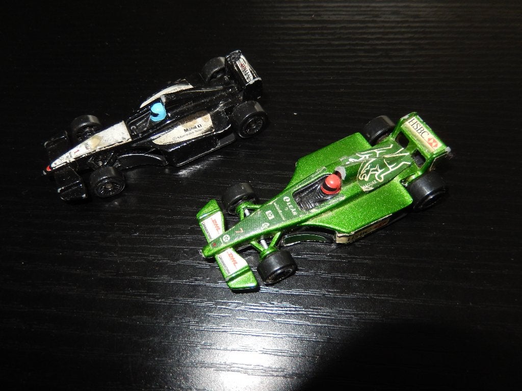 2 race  en 4 andere auto's, Ophalen of Verzenden, Gebruikt
