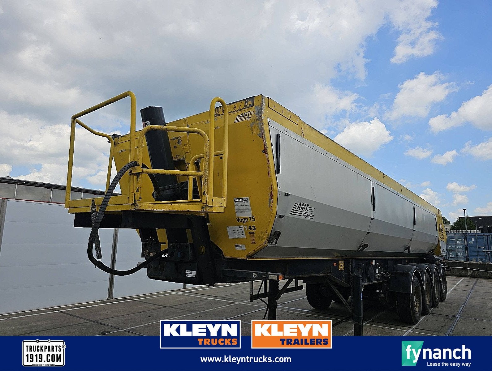 MTDK T736/00 4 axle isol. tipper, Overige kleuren, Bedrijf, Aanhangers en Opleggers, Te koop