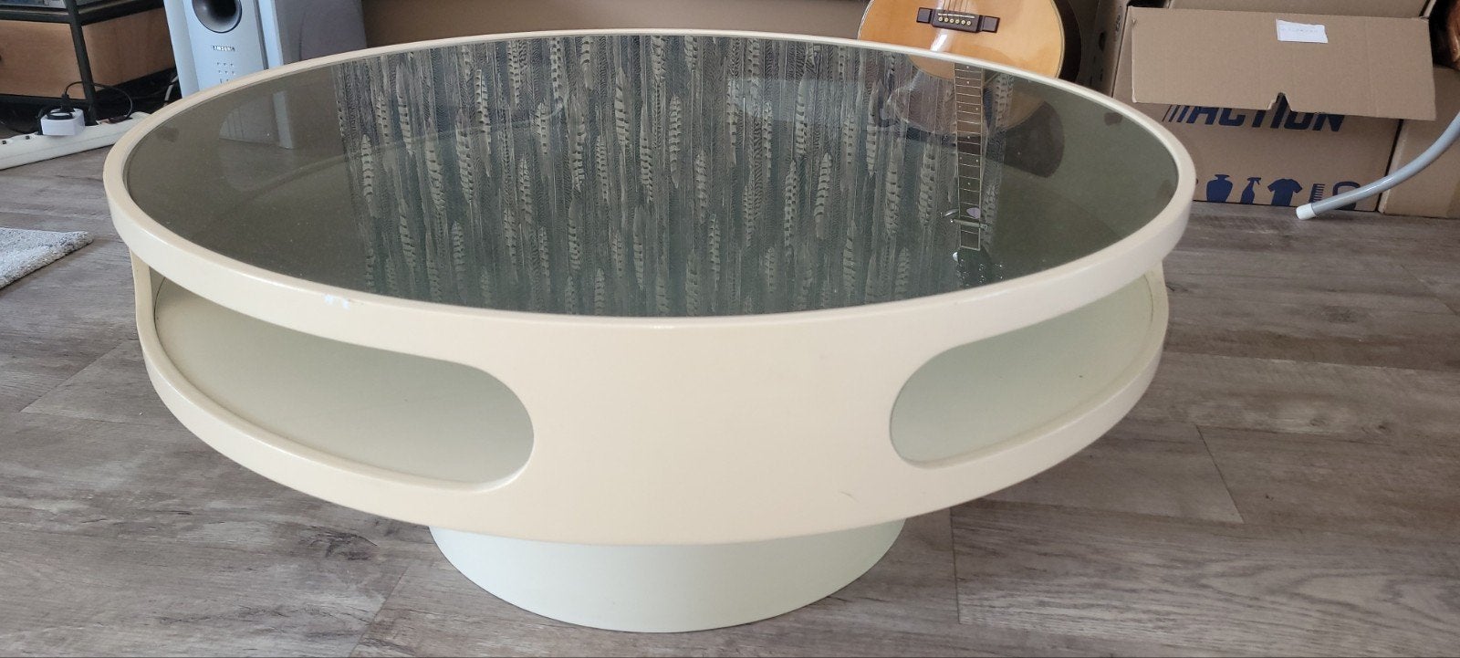 Vintage Opal creme salontafel Luna met rookglazen blad, ø 90, Ophalen, Modern, Retro, Gebruikt, 50 tot 100 cm