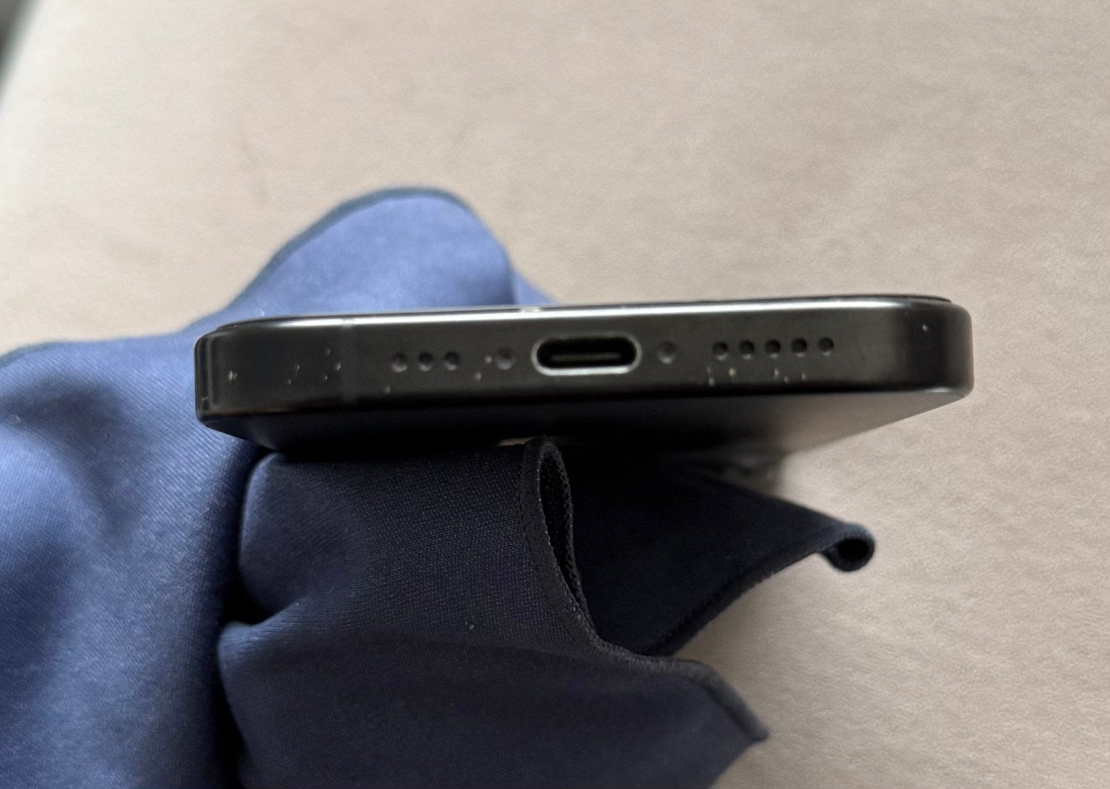 Foto 7 van iPhone 16 Pro 256G, Black Titanium incl doos