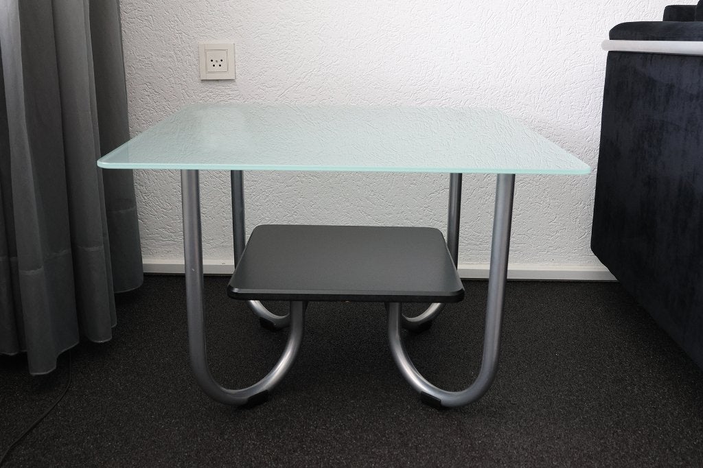 Mat glazen vierkant bijzettafel (Montel), Gebruikt, Vierkant, 55 tot 75 cm, Glas