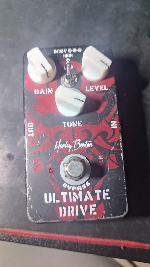 Harley Benton Ultimate Drive Overdrive/Fuzz Pedaal, Muziek en Instrumenten, Effecten, Ophalen of Verzenden