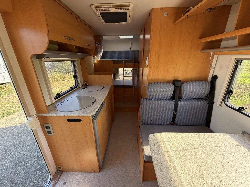 Hymer Camp Classic 524 | Stapelbed | Airco | 6 pers., Luifel, Ringverwarming, Fiat, Bedrijf
