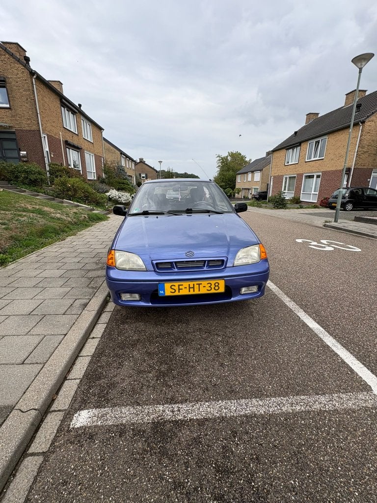 Suzuki Swift 1.3 1997 Blauw, Auto's, Voorwielaandrijving, 4 cilinders, 755 kg, Blauw