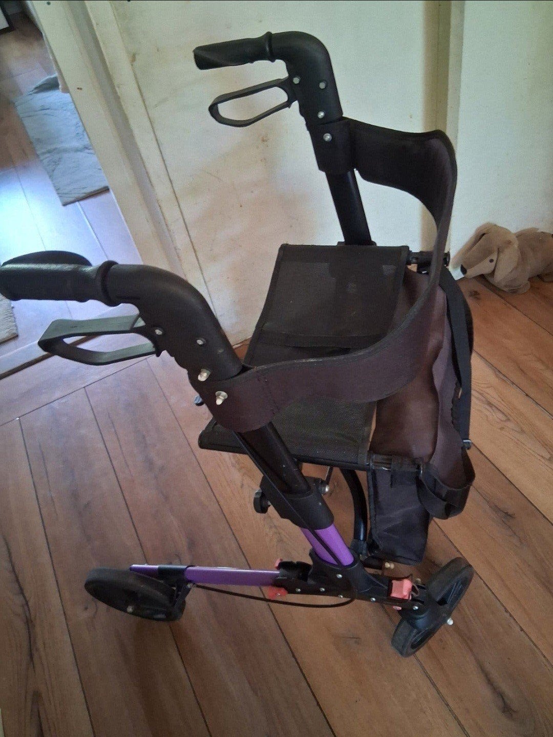 Te koop,Aidapt merk rollator., Ophalen