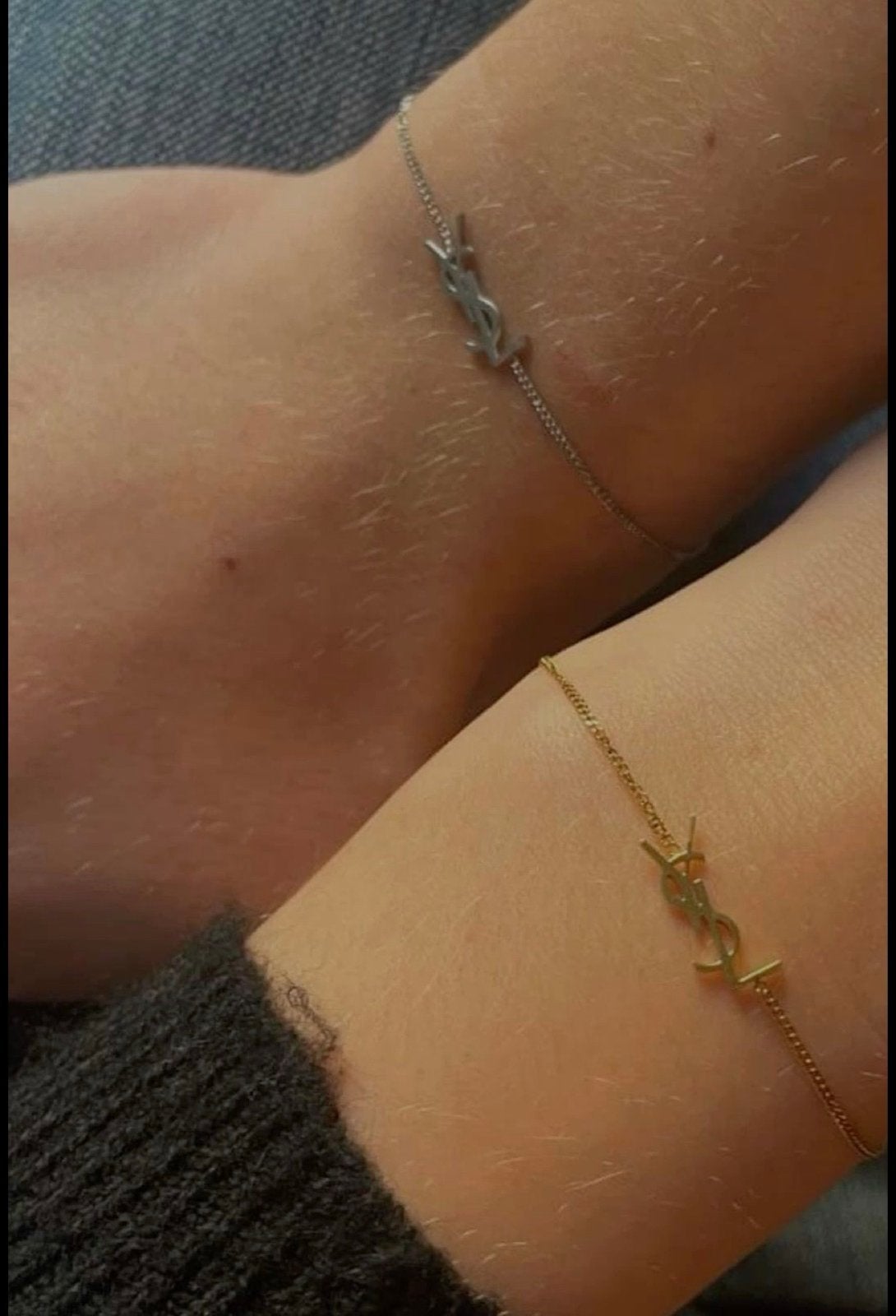 Stijlvolle YSL Armband - Zilverkleurig, Sieraden, Tassen en Uiterlijk, Armbanden, Ophalen of Verzenden, Nieuw, Zilver, Overige materialen
