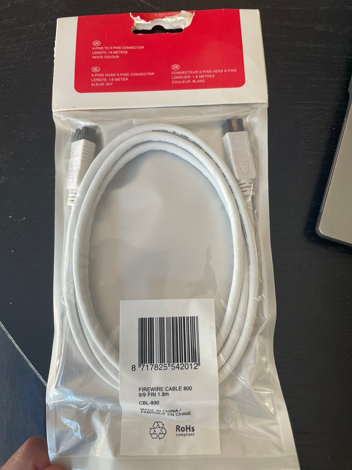 FireWire kabel 9/9 pin 1.8 m C-BLOCS, Computers en Software, Pc- en Netwerkkabels, Ophalen of Verzenden, Nieuw