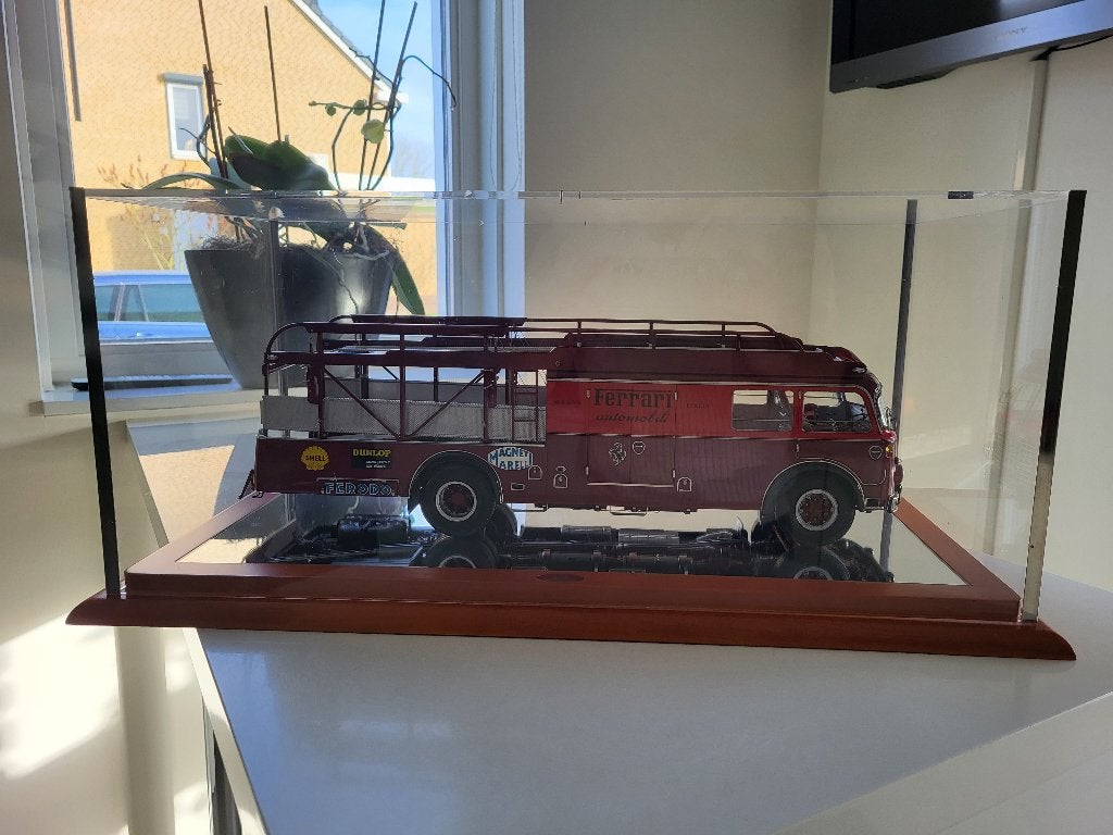1:18 CMC Fiat 642RN2 Bartoletti Ferrari transport + vitrine, Ophalen, Kyosho, Auto, Autoart