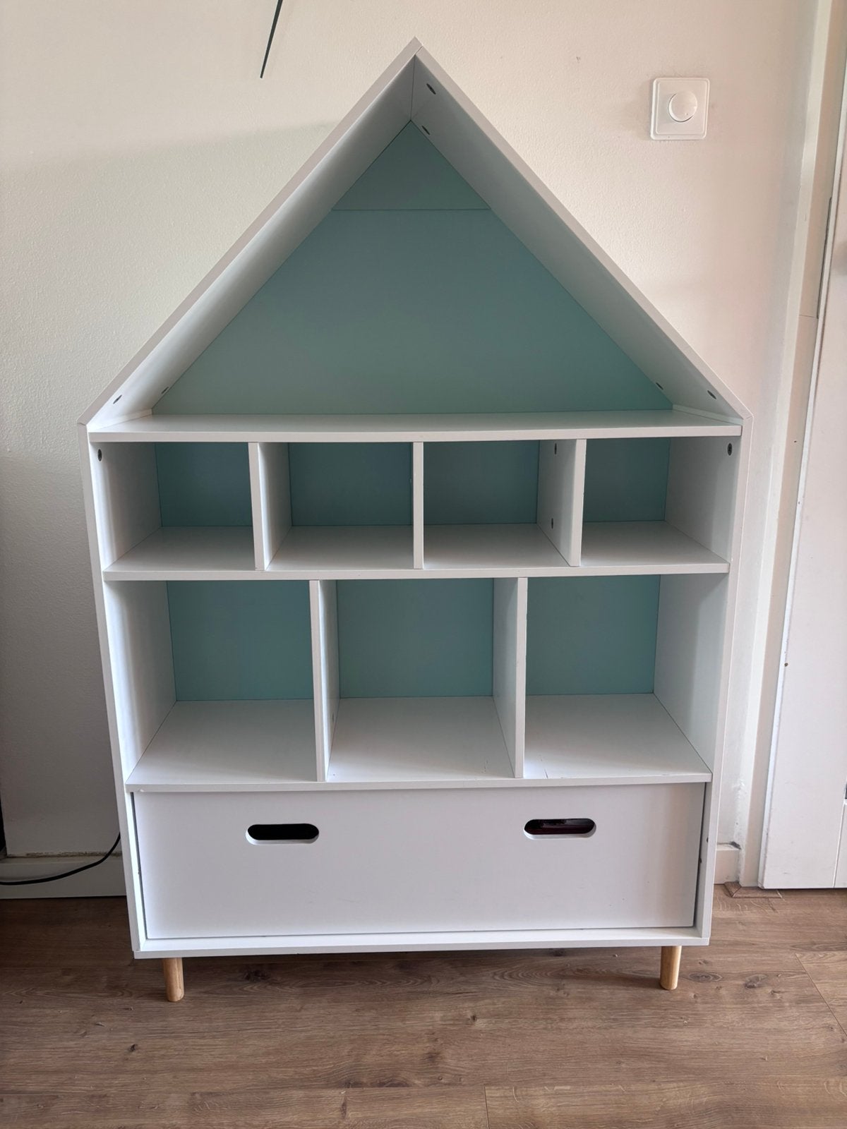 Leuk kinderkastje huisje, Ophalen, Minder dan 75 cm, 105 cm of meer, Zo goed als nieuw