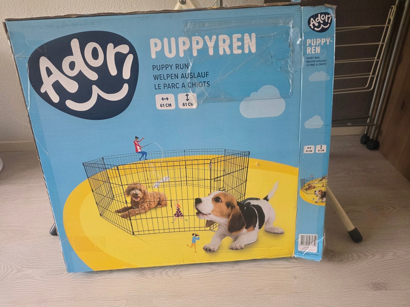 Puppyren Adori en puppybench Flamingo., Ophalen