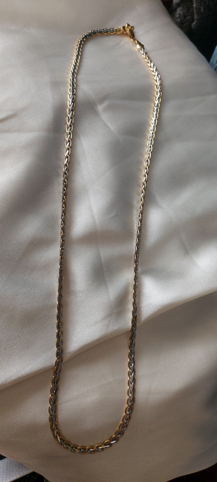 Stijlvolle tweekleurige ketting - Goud en Zilverkleurig 56cm, Ophalen of Verzenden, Zo goed als nieuw, Goud, Overige materialen