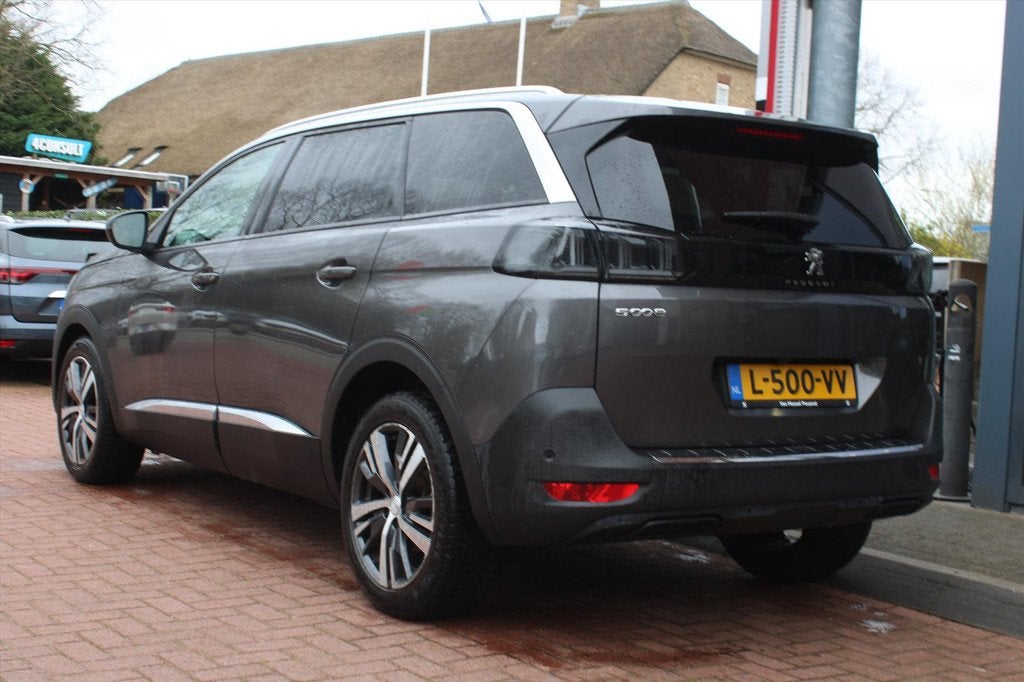 PEUGEOT 5008 1.2 PureTech *Allure* | Nieuw Model | Camera |, Voorwielaandrijving, Gebruikt, 1199 cc, 1404 kg