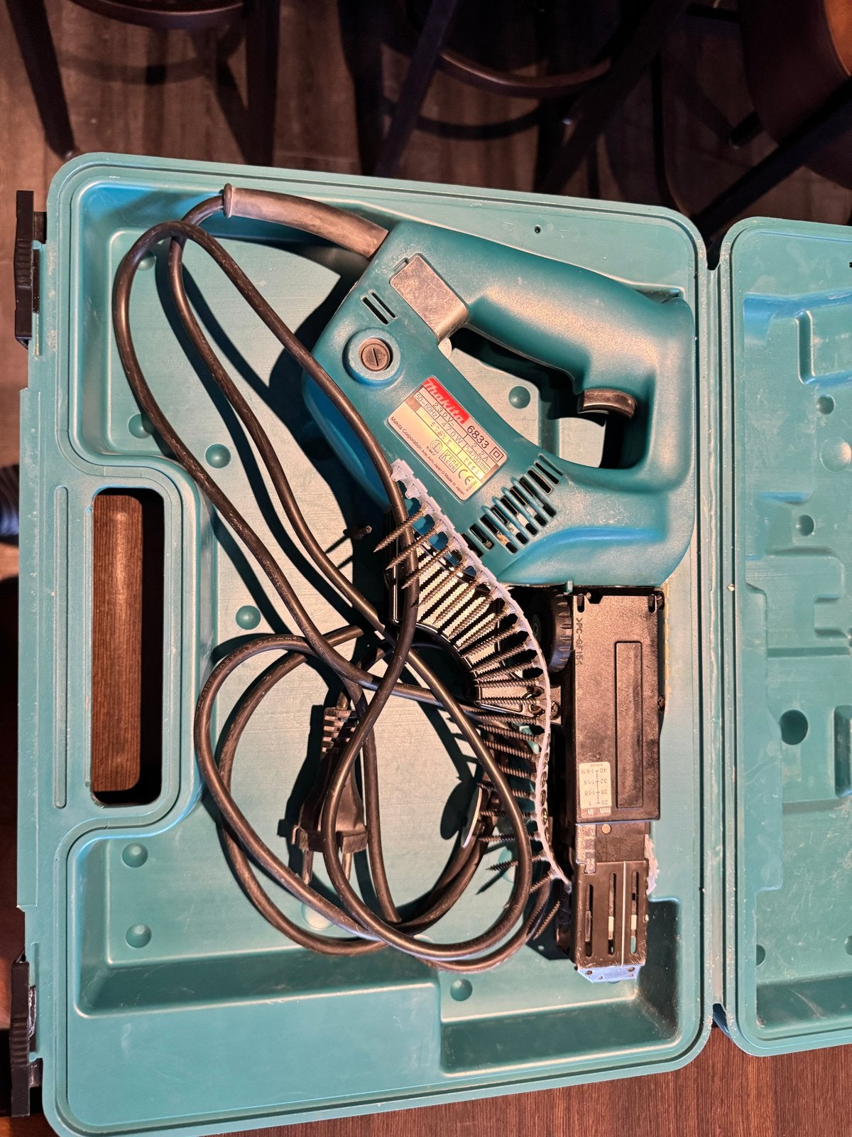 Makita 6833 Schroefautomaat in koffer, Ophalen, Gebruikt