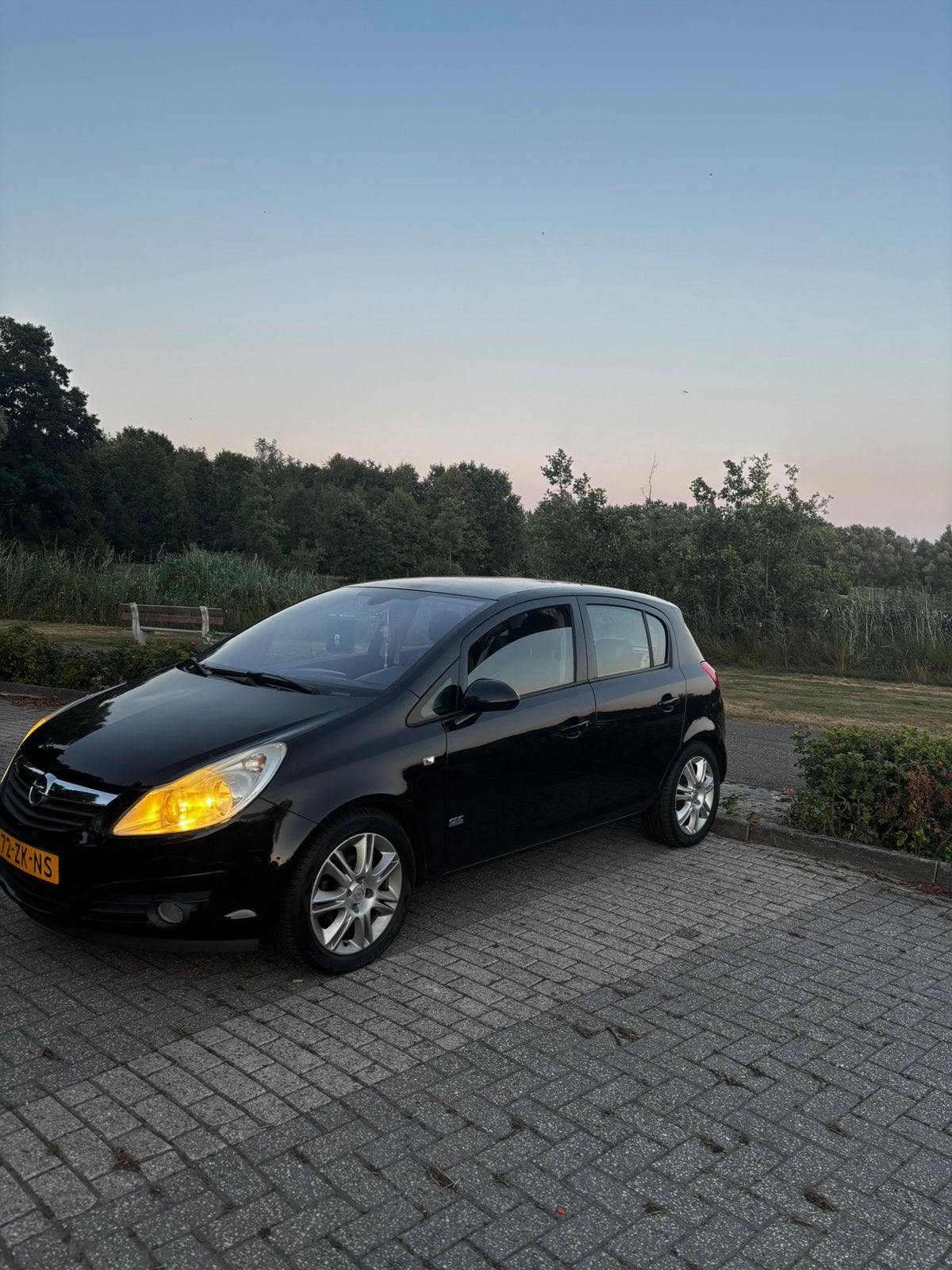 Opel Corsa 1.2 16V 5D 2008 Zwart OPC Variant, Auto's, Zwart, 4 cilinders, Origineel Nederlands, Handgeschakeld