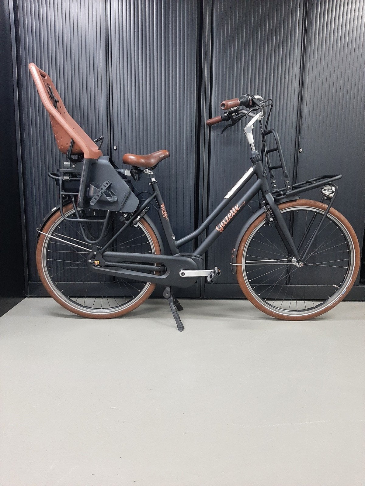 Gazelle Miss Grace Bosch Active Line 400Wh, Ophalen, 53 tot 56 cm, Velgrem, Versnellingen