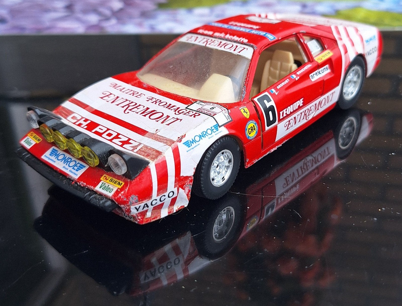 burago ferrari 308 gtb "l'equipe entremont", Ophalen of Verzenden, Gebruikt, Auto, Bburago