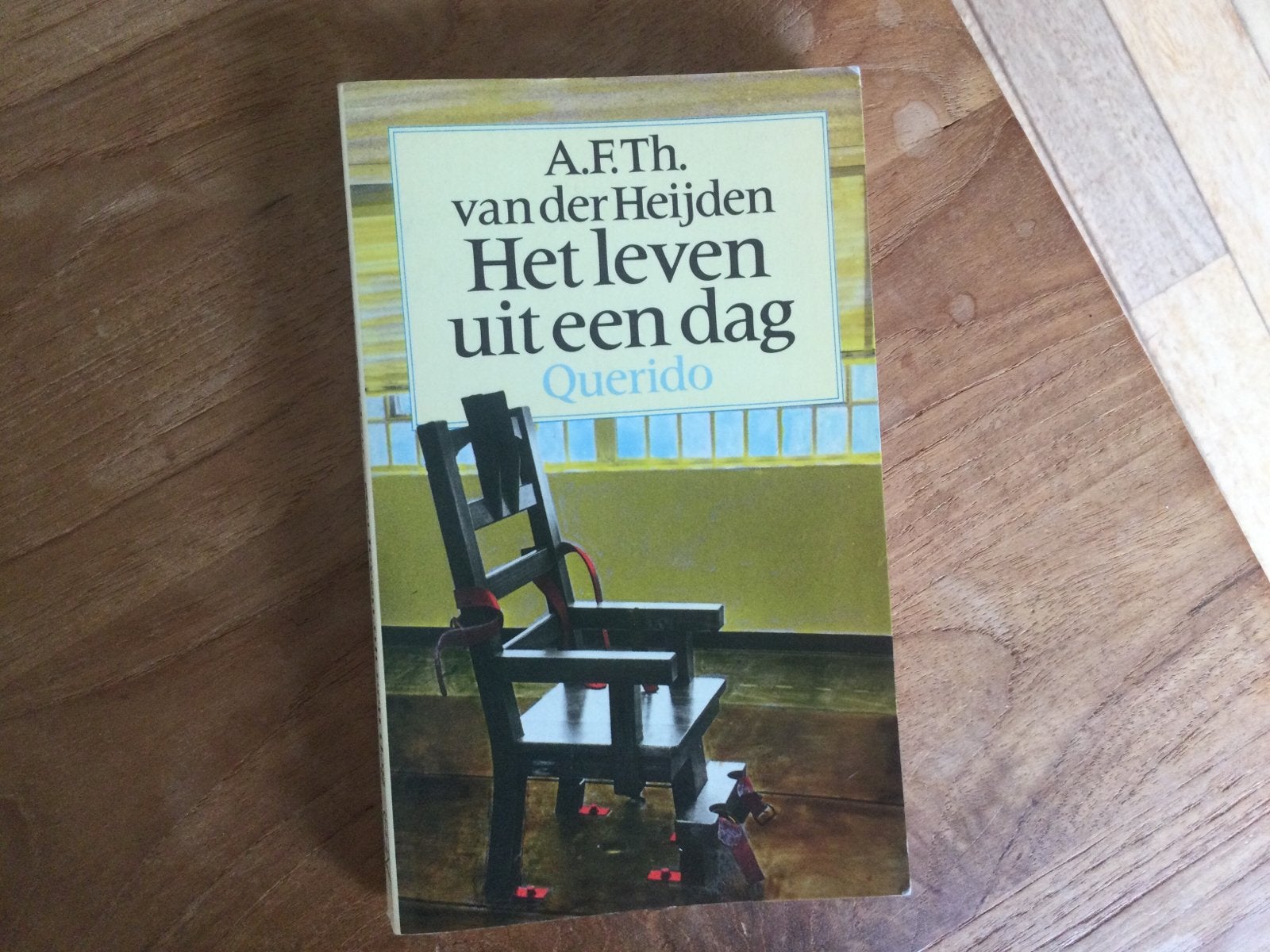 A.F.Th. van der Heijden, Het leven uit een dag, Ophalen of Verzenden, Gelezen, Nederland