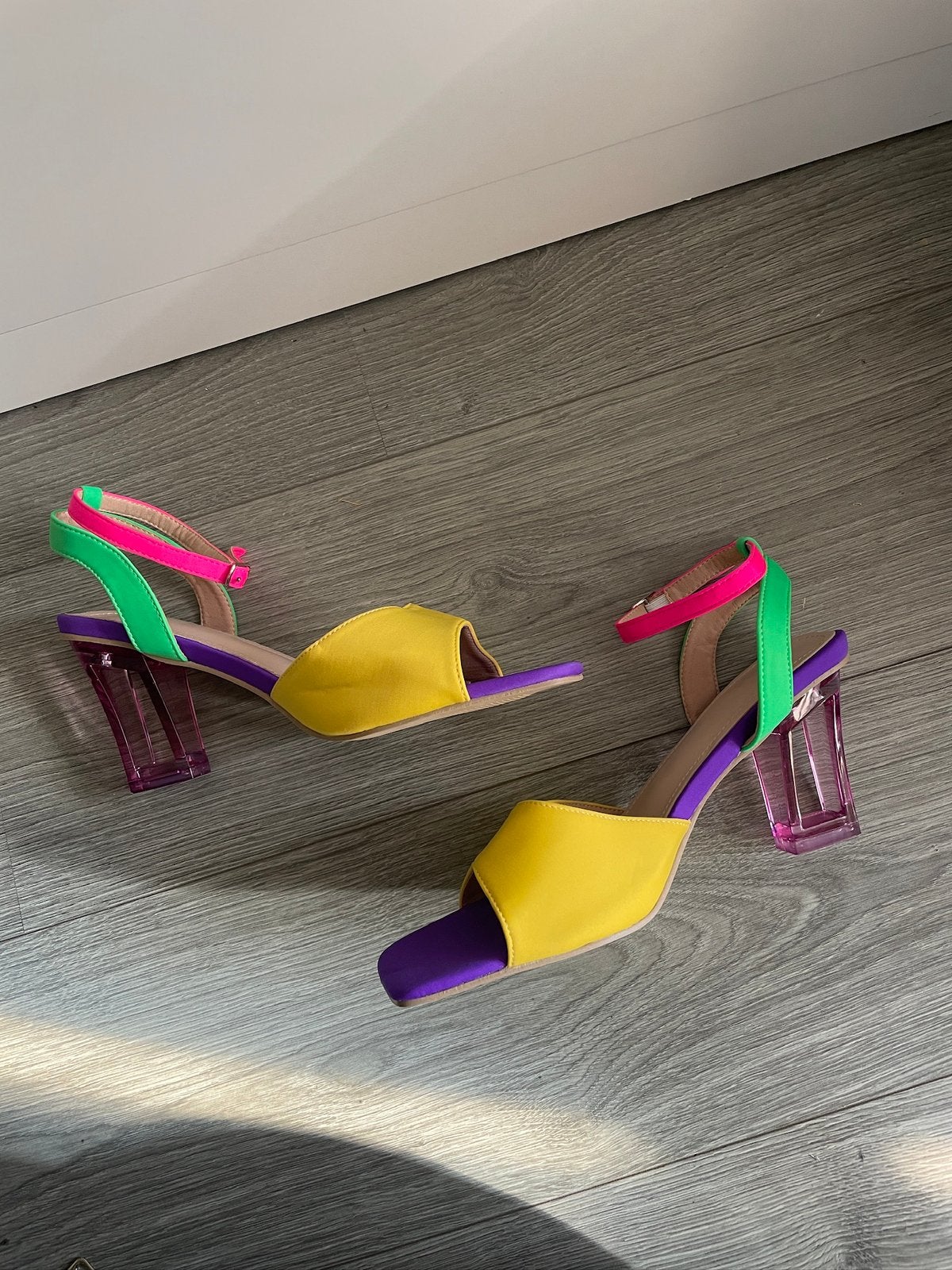 vintage neon kleurige hakken laarzen schoenen maat 42, Pumps, Geel, Ophalen of Verzenden, Zo goed als nieuw