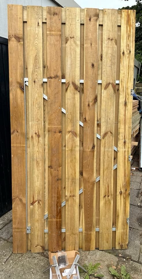 Nieuwe houten tuindeur met beslag 120 x 240 cm., Tuin en Terras, Schuttingen, Ophalen, Nieuw, Hout