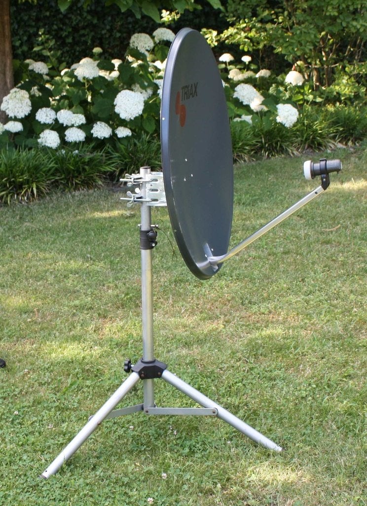 Satellietschotel 70 cm met statief, ontvangstkop en kabels, Ophalen, Gebruikt