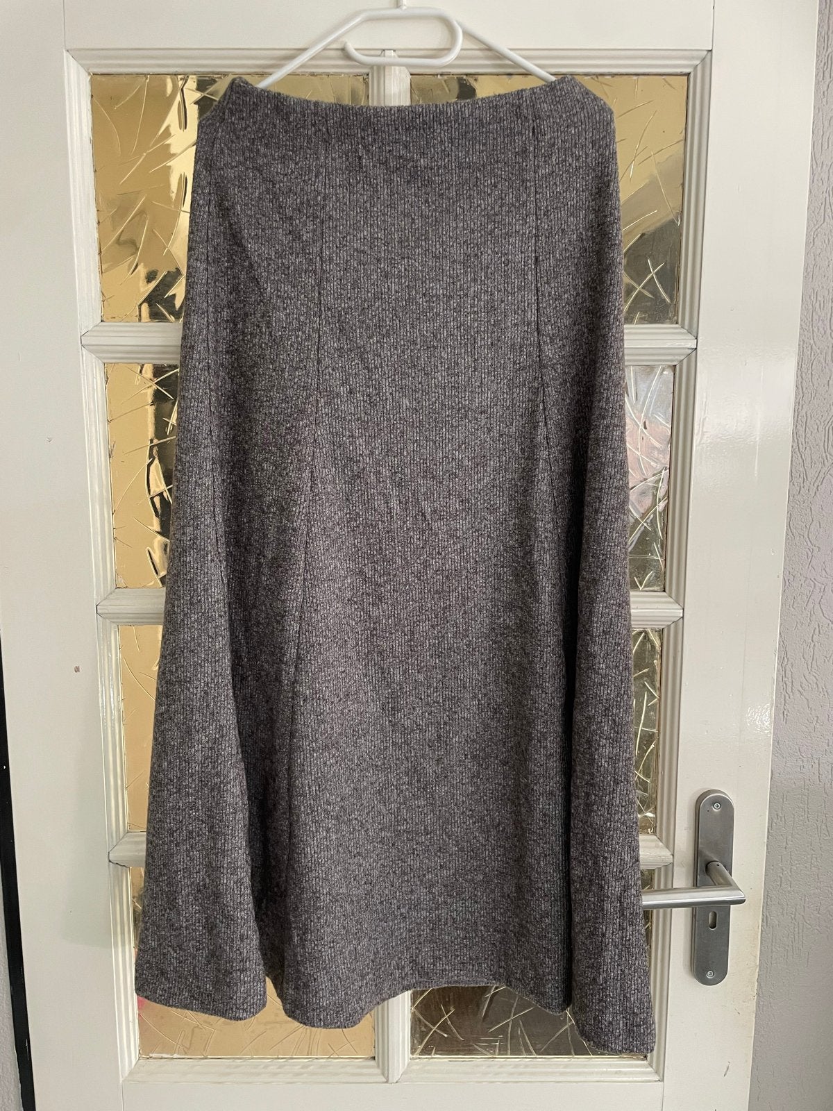 H&M Gebreide Midi Rok Maat M - Zo goed als nieuw, Kleding | Dames, Maat 38/40 (M), Ophalen of Verzenden, Zo goed als nieuw, Grijs