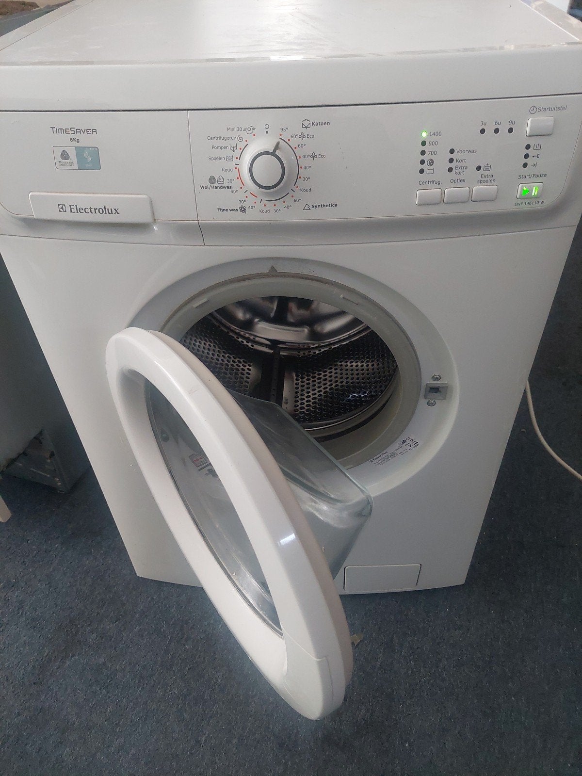 wasmachine electrolux in nette staat, Ophalen, Zo goed als nieuw, 85 tot 90 cm, 1200 tot 1600 toeren
