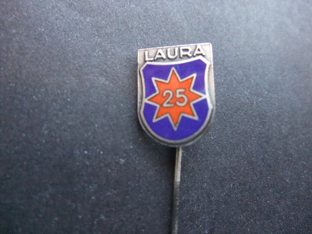 LAURA Fietsvierdaagse ,Alphen aan den Rijn.25e deelname, Verzamelen, Speldjes, Pins en Buttons, Ophalen of Verzenden, Gebruikt