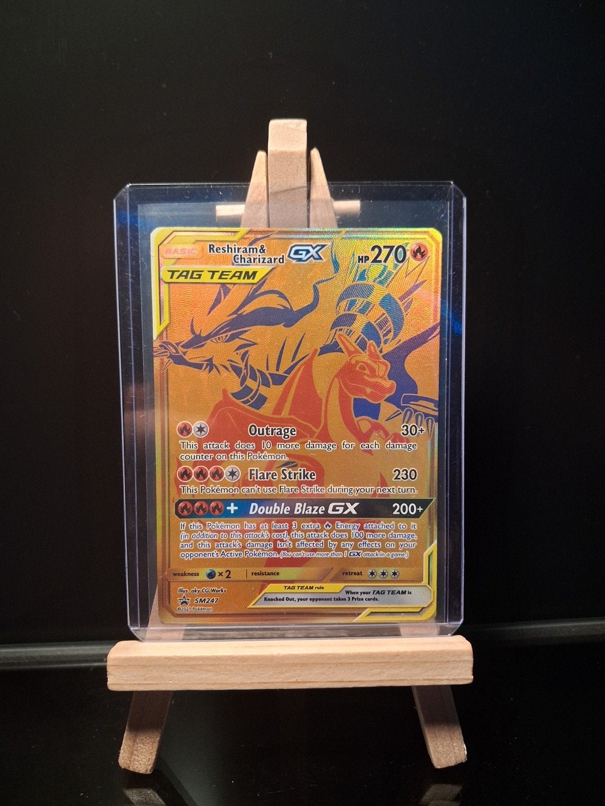 Reshiram & Charizard GX SM 247 - Pokemon promo, Hobby en Vrije tijd, Ophalen of Verzenden, Zo goed als nieuw