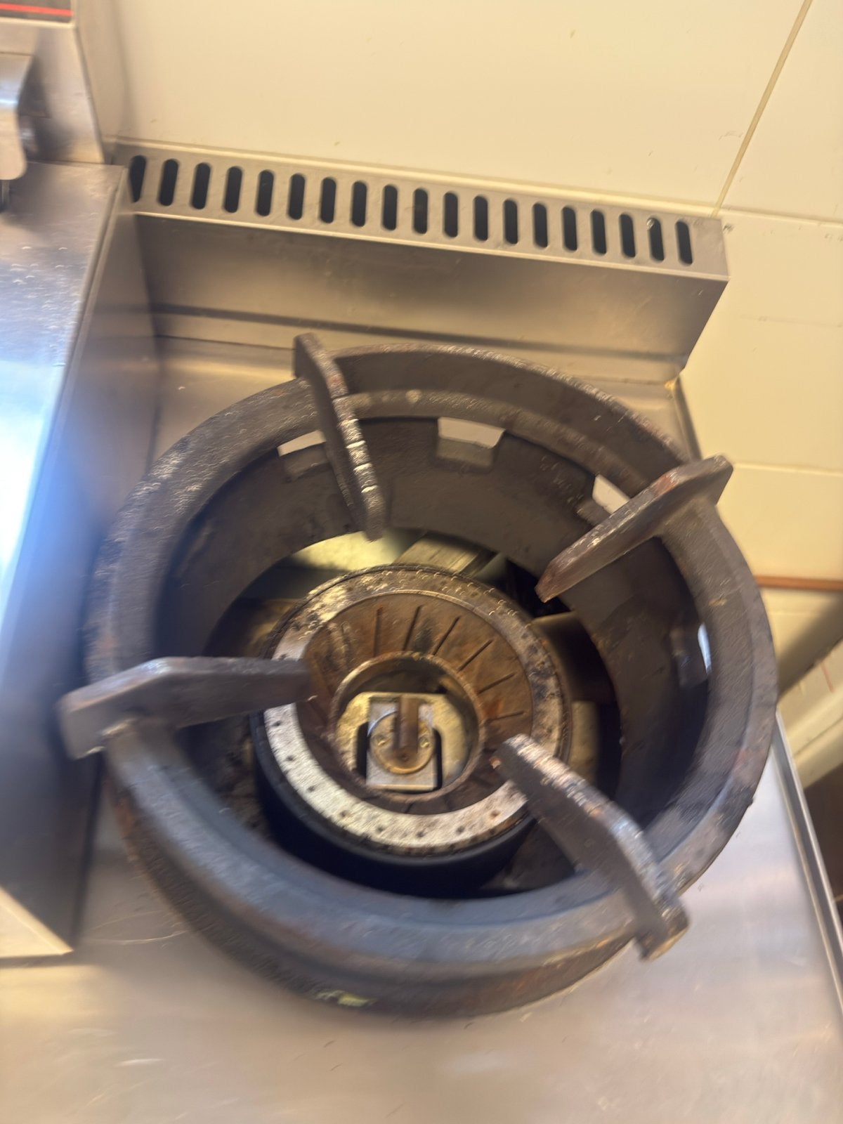 Professionele wokbrander op onderstel (zonder friteuse), Ophalen, Gebruikt, 60 cm of meer, 3 kookzones of minder