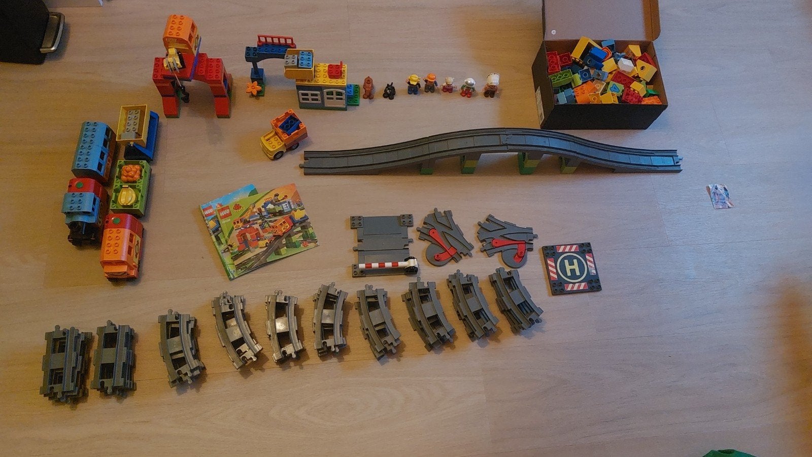 Grote partij LEGO Duplo trein met rails en figuren, Ophalen, Gebruikt, Overige thema's, Complete set