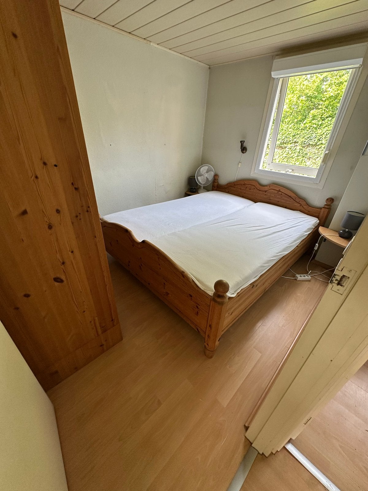 Houten tweepersoonsbed (exclusief matrassen), Huis en Inrichting, Ophalen, Gebruikt, Bruin, Tweepersoons