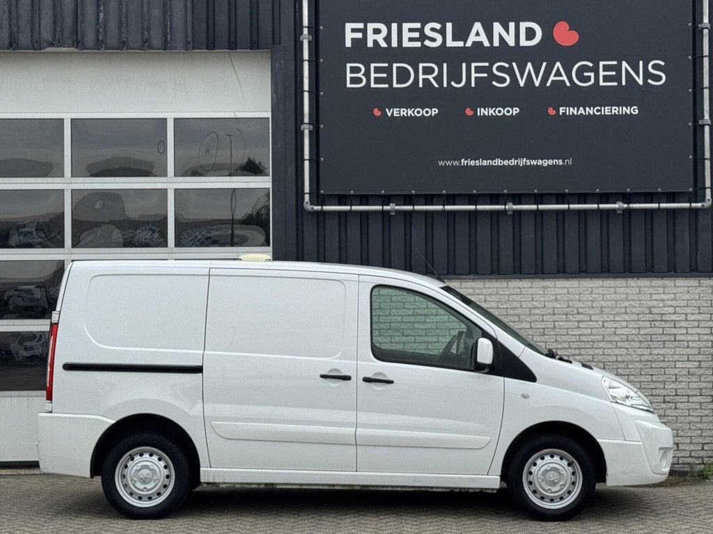 Peugeot Expert 227 2.0 HDI 128pk Navteq 2 Trekhaak/Cruise/Ai, Voorwielaandrijving, Euro 5, Stof, Gebruikt