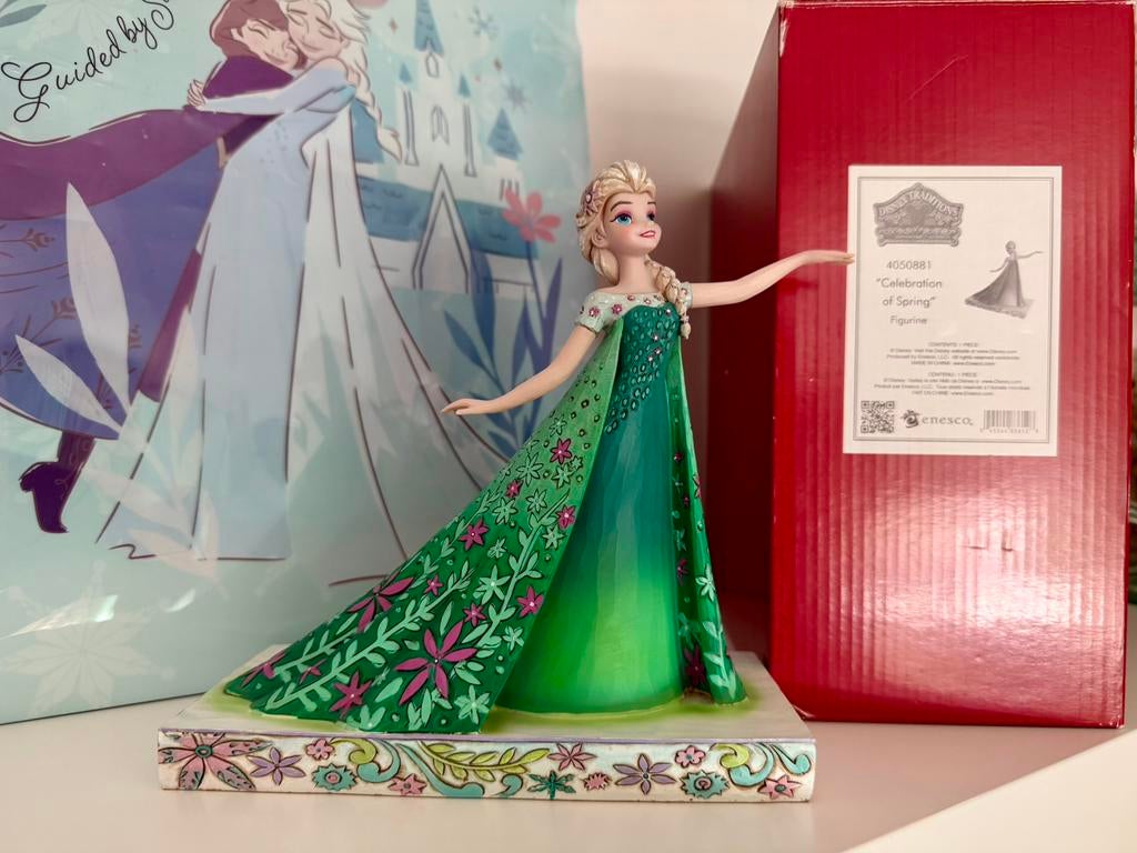 “Celebration of Spring” Disney Traditions Elsa Frozen Fever, Verzamelen, Disney, Ophalen of Verzenden, Overige figuren, Zo goed als nieuw