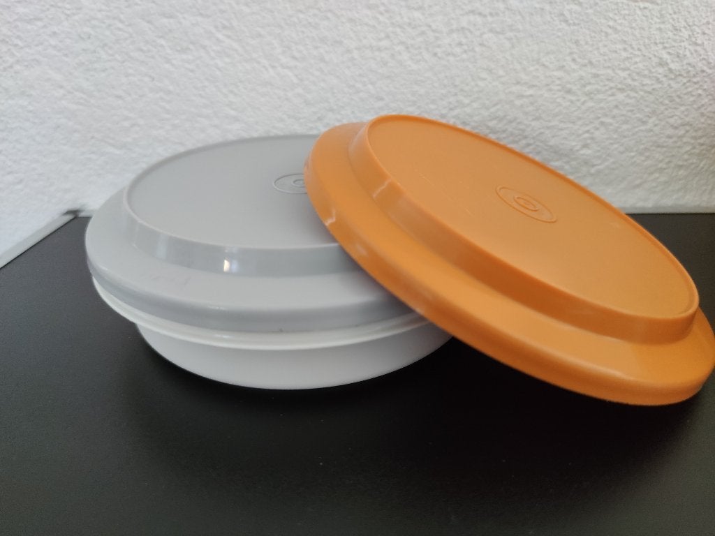 Tupperware vintage schaal  17,5 x 6 cm, extra deksel, Ophalen of Verzenden, Schaal