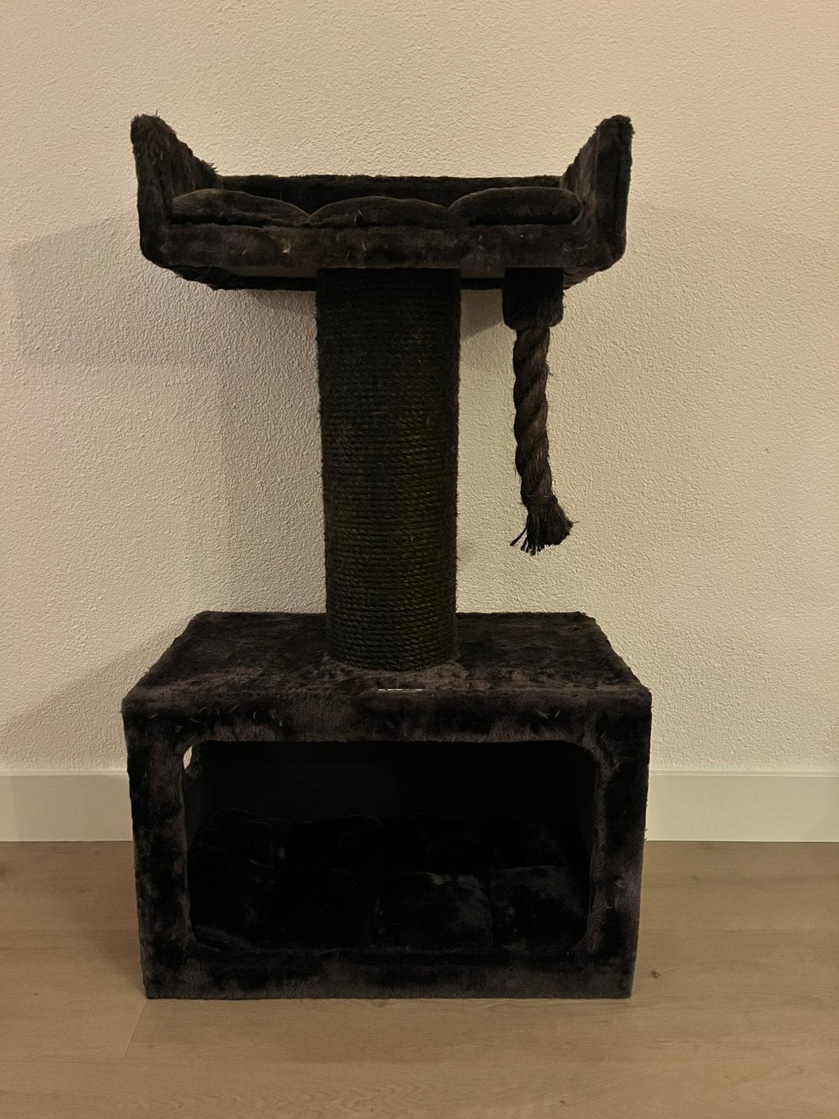 Krabpaal/relax plek grotere katten, Dieren en Toebehoren, Ophalen, Nieuw, Krabpaal