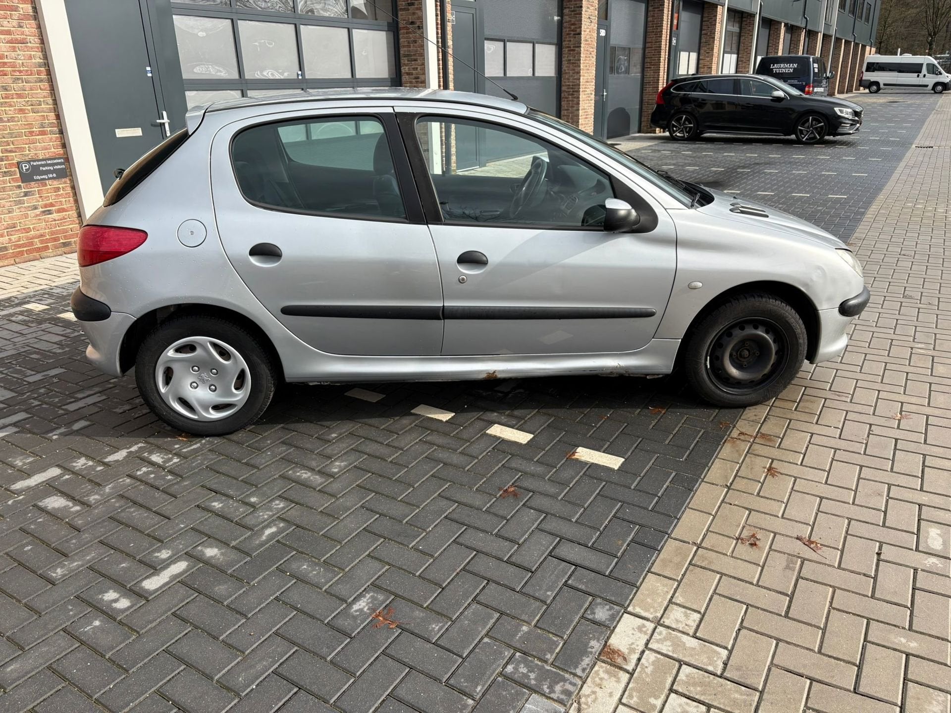 Peugeot 206 1.4 XT, Auto's, Voorwielaandrijving, 31 €/maand, 4 cilinders, Origineel Nederlands