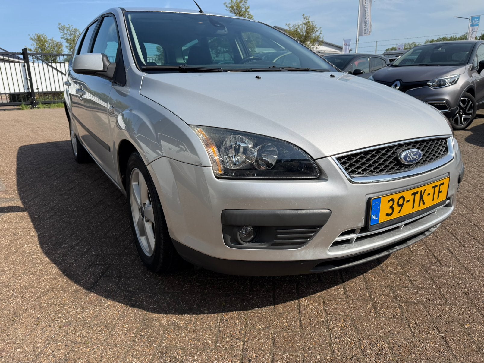Ford Focus 1.6 Wagon 2006 Grijs airco cruise apk, Auto's, Ford, 1596 cc, 15 km/l, 4 cilinders, 635 kg