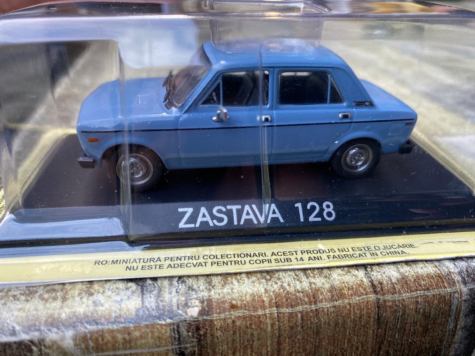 1:43 ZASTAVA 128 -( model Fiat 128, met kofferklep) rarity, Hobby en Vrije tijd, Ophalen of Verzenden, Nieuw, Auto, Overige merken