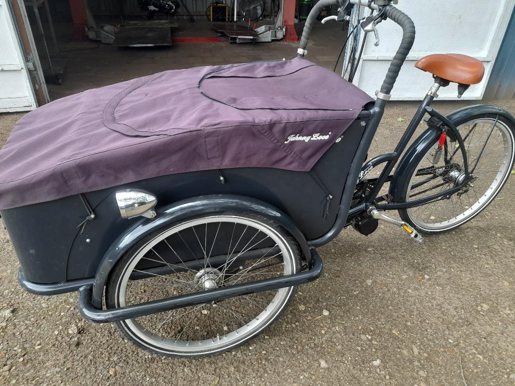 te koop een elektrische Johnny Loco fietsbakfiets, Ophalen, Gebruikt, Johnny Loco, Huif