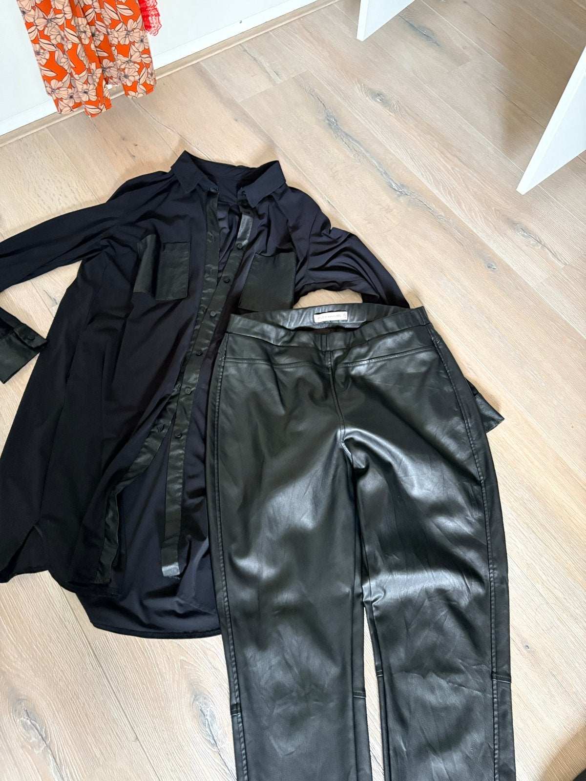 Studio Anneloes Leatherlook Pak - Legging & Blouse Maat M, Maat 38/40 (M), Zwart, Ophalen of Verzenden, Zo goed als nieuw