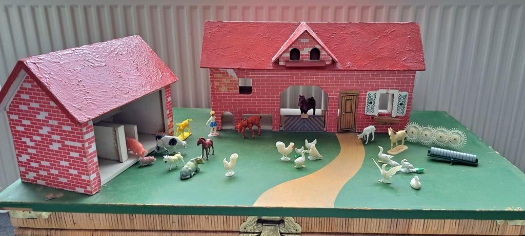 Vintage BOERDERIJ met STAL en dieren, Ophalen of Verzenden