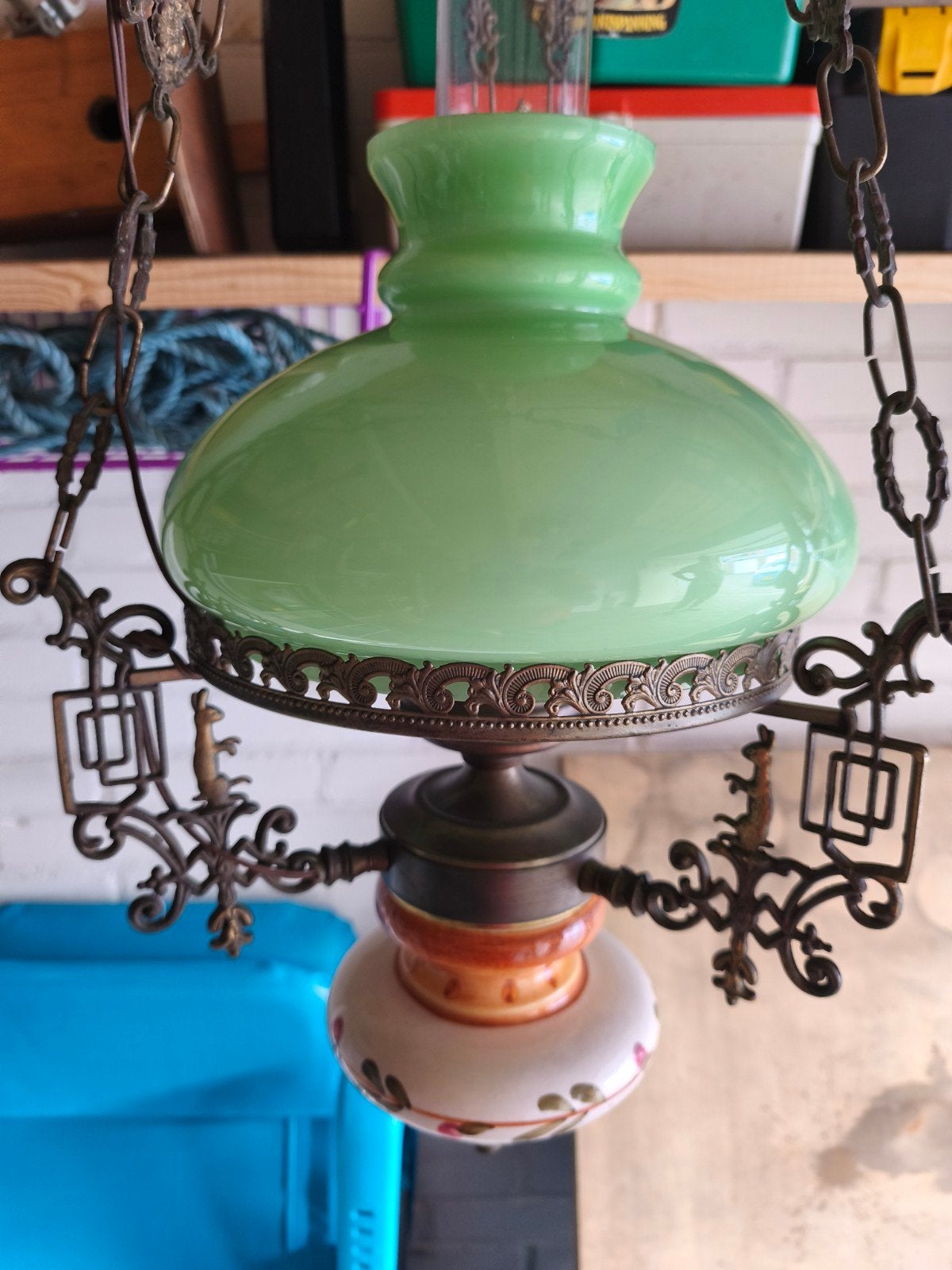 Vintage hanglamp met groen glas en sierlijke kettingen, Antiek en Kunst, Ophalen