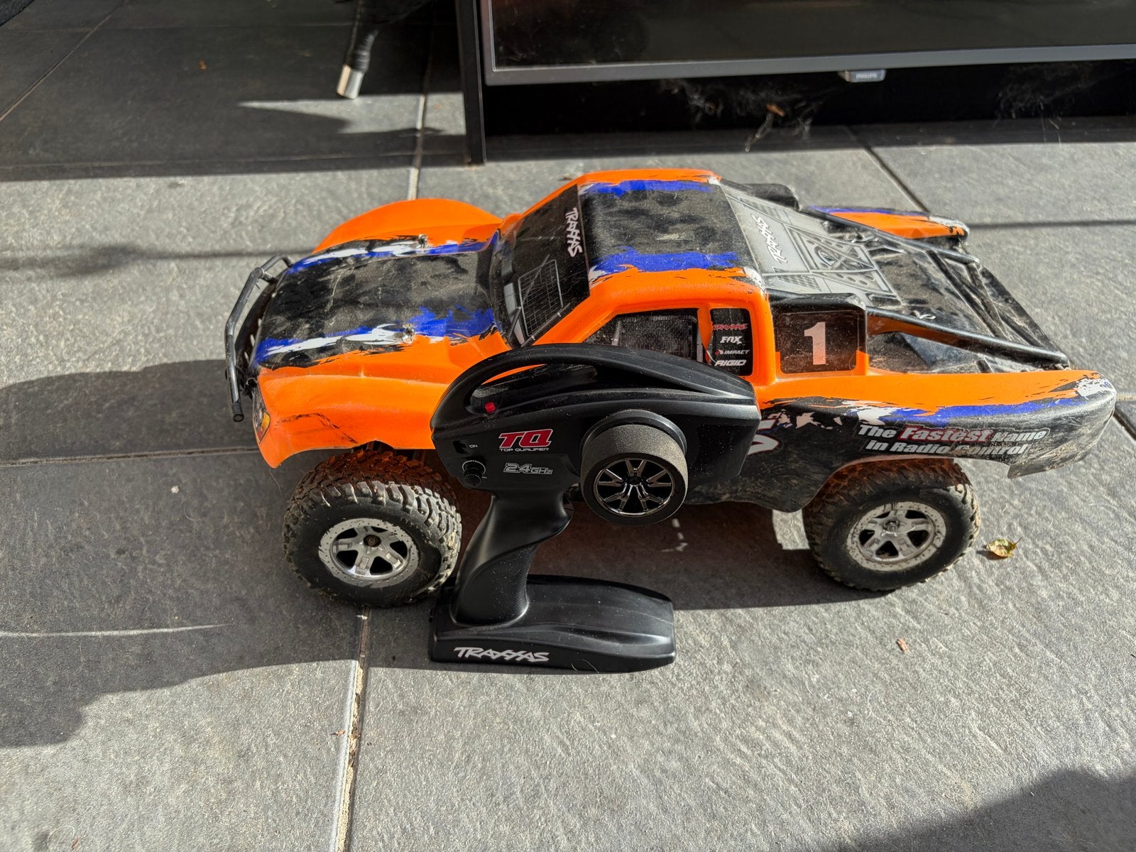 Traxxas Slash RC auto - Exclusief accu, Gebruikt, Auto offroad, Schaal 1:10, RTR (Ready to Run)