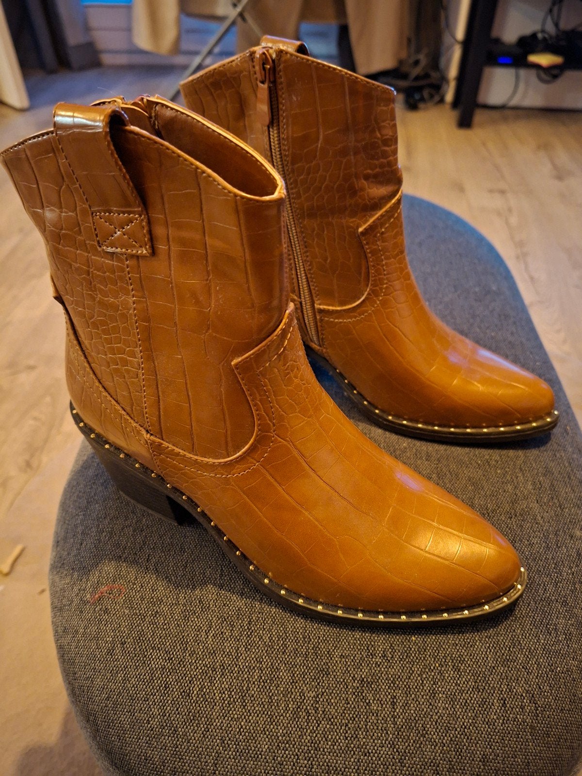 Enkellaarsjes maat 38, niet van leer, Kleding | Dames, Schoenen, Kayla shoes, Bruin, Lage of Enkellaarzen, Nieuw