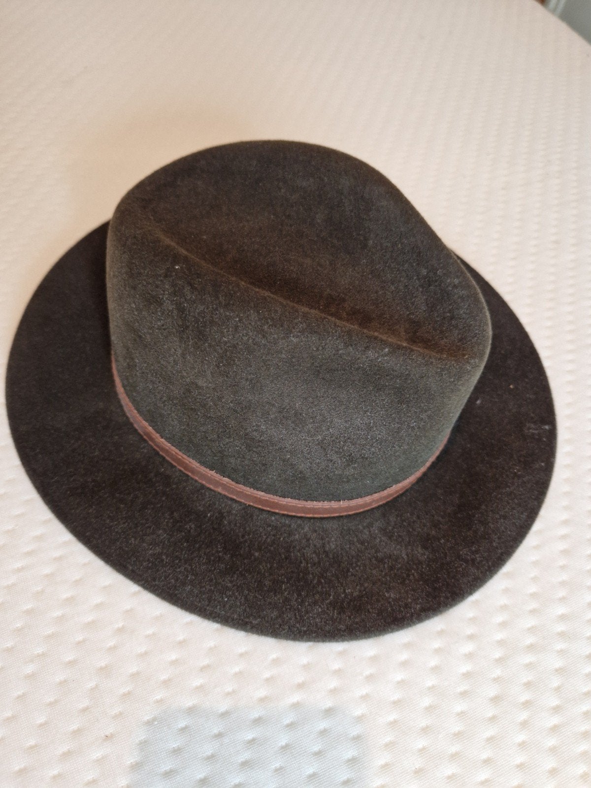Fedora hoed, kleur jagersgroen,  in goede staat, Borsalino, Hoed, Ophalen of Verzenden, 57 cm (M, 7⅛ inch) of minder