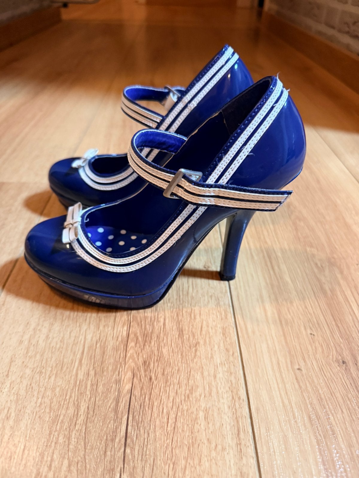 *Pin Up couture Mary Jane pumps maat 36*, Kleding | Dames, Ophalen of Verzenden, Zo goed als nieuw, Blauw
