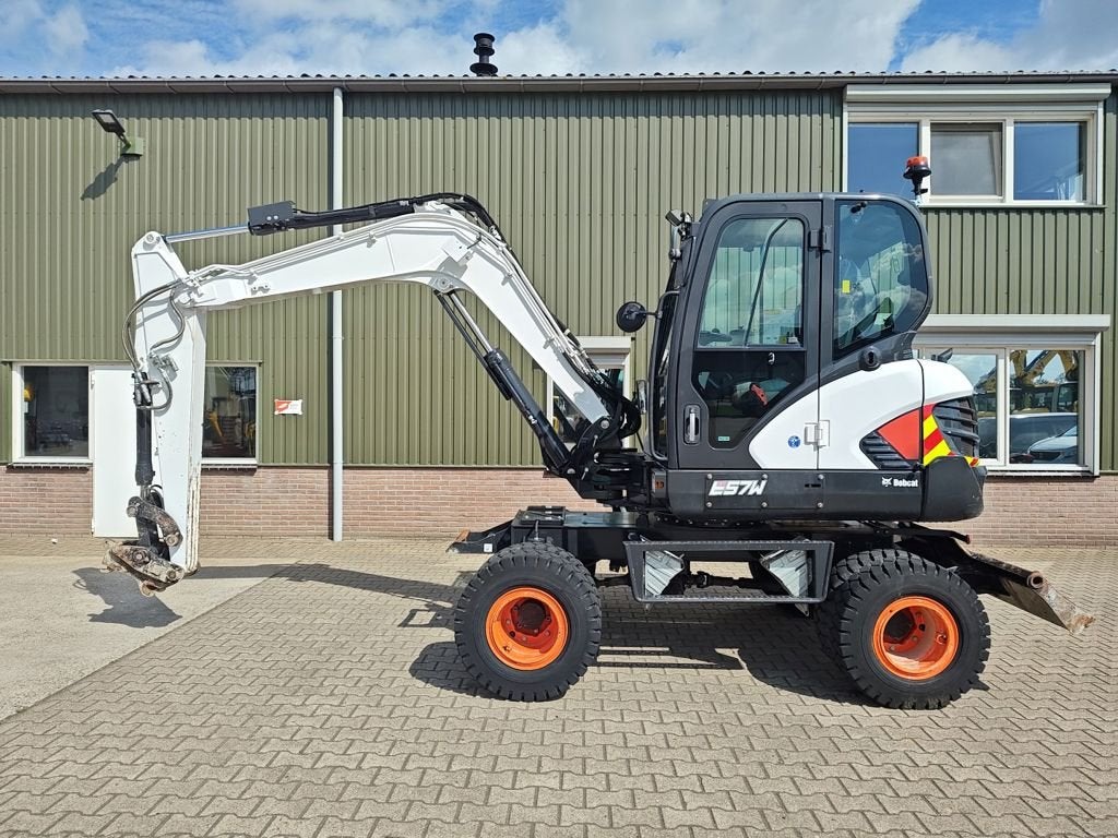 Bobcat E57W, Zakelijke goederen, Machines en Bouw | Kranen en Graafmachines, Graafmachine